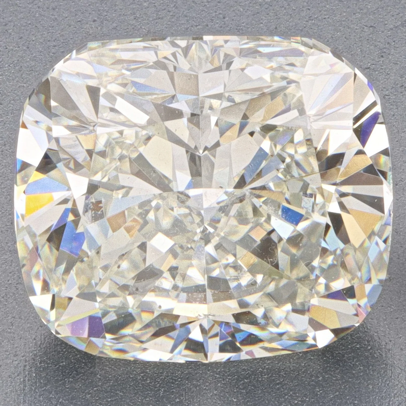 1.12 Carat J Color VS2 Clarity IGI Certified Natural Cushion Cut Diamond - Image 2