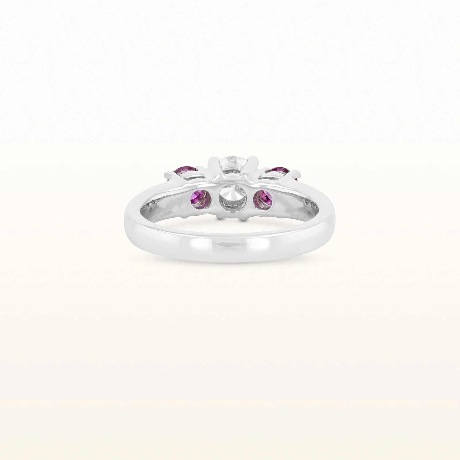 1.31 ctw Round Diamond and Ruby Three-Stone Ring in 14kt White Gold - Image 3