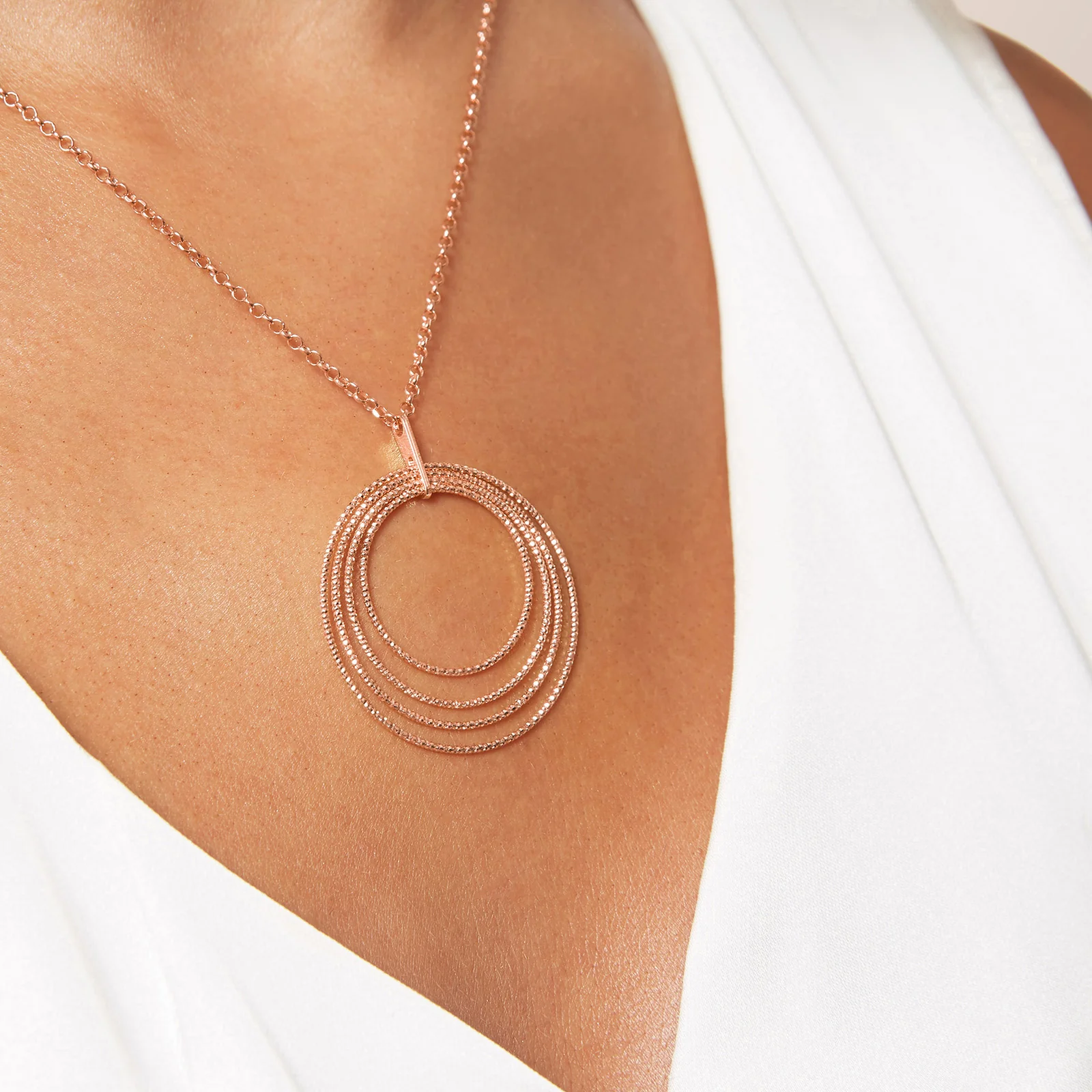 Rose Gold Plated 925 Sterling Silver Graduated Circle Pendant - Image 4