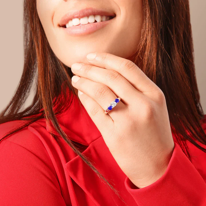 Round Diamond and Blue Sapphire Three-Stone Ring in 14K White Gold - Image 4